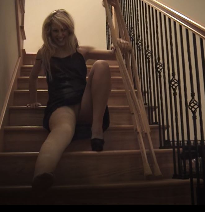 This clip is a compilation of all three black slip clips. We decided to offer them in both compilation & breakout format since some of the bedroom scenes will also be of interest to pantyhose fans who will not really care about crutching. Moreover, clients who are big crutching fans might not care much about the exercise sequence. See the three clips below for breakout formats. Length: 00-00