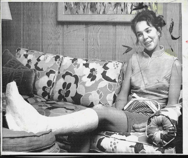 Julie Eisenhower with plaster walking cast incorporating toe plate and rubber walking heel